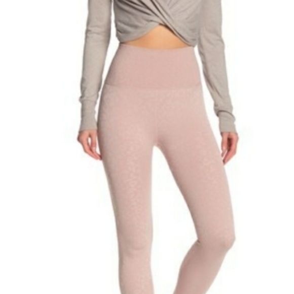 Free People Movement High-Rise Good Karma L - Picture 6 of 6